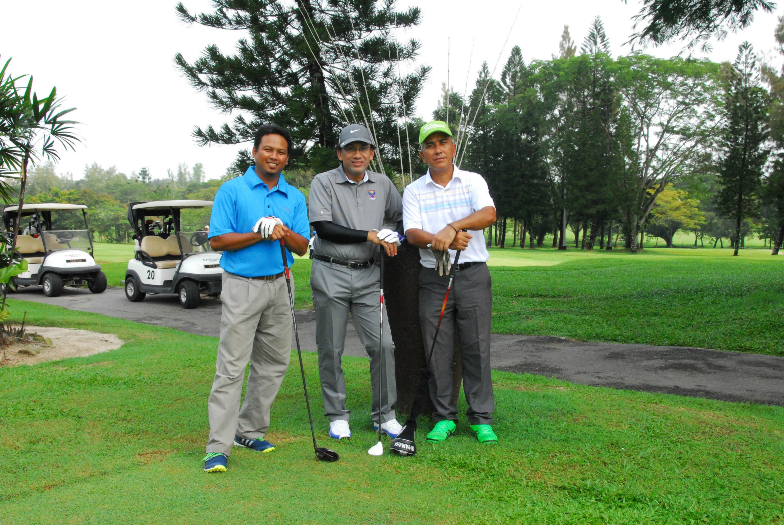 PRO15 157 GOLF DSC 0416.JPG